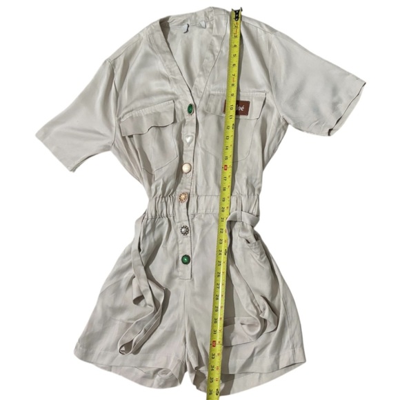 CHLOÉ Women’s Stylish Khaki Button-Up Playsuit - Picture 15 of 16
